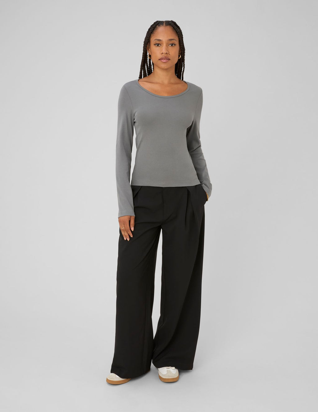 Pantalon large à pinces - 1