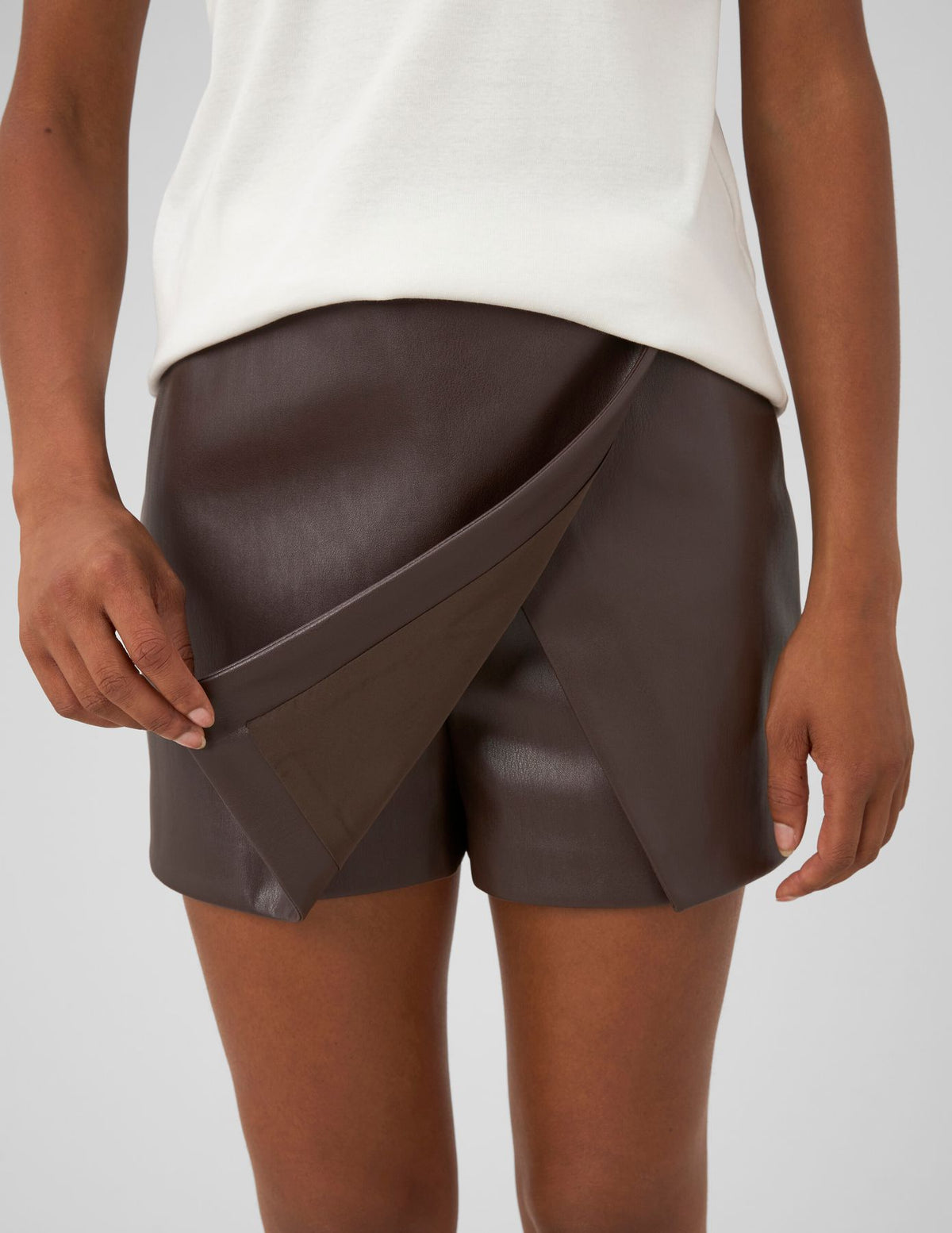 Jupe short effet enduit - 2