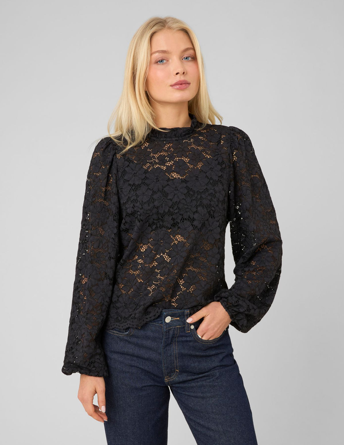 Blouse en dentelle - 1